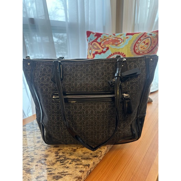 Coach Handbags - Coach Poppy Metallic Signature "C" Tote Bag In Charcoal With Patent Leather Trim